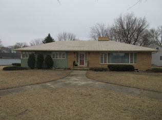 714 Butler Ave, Jackson, MN 56143