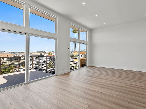 2nd image of 913 W Balboa Blvd APT C