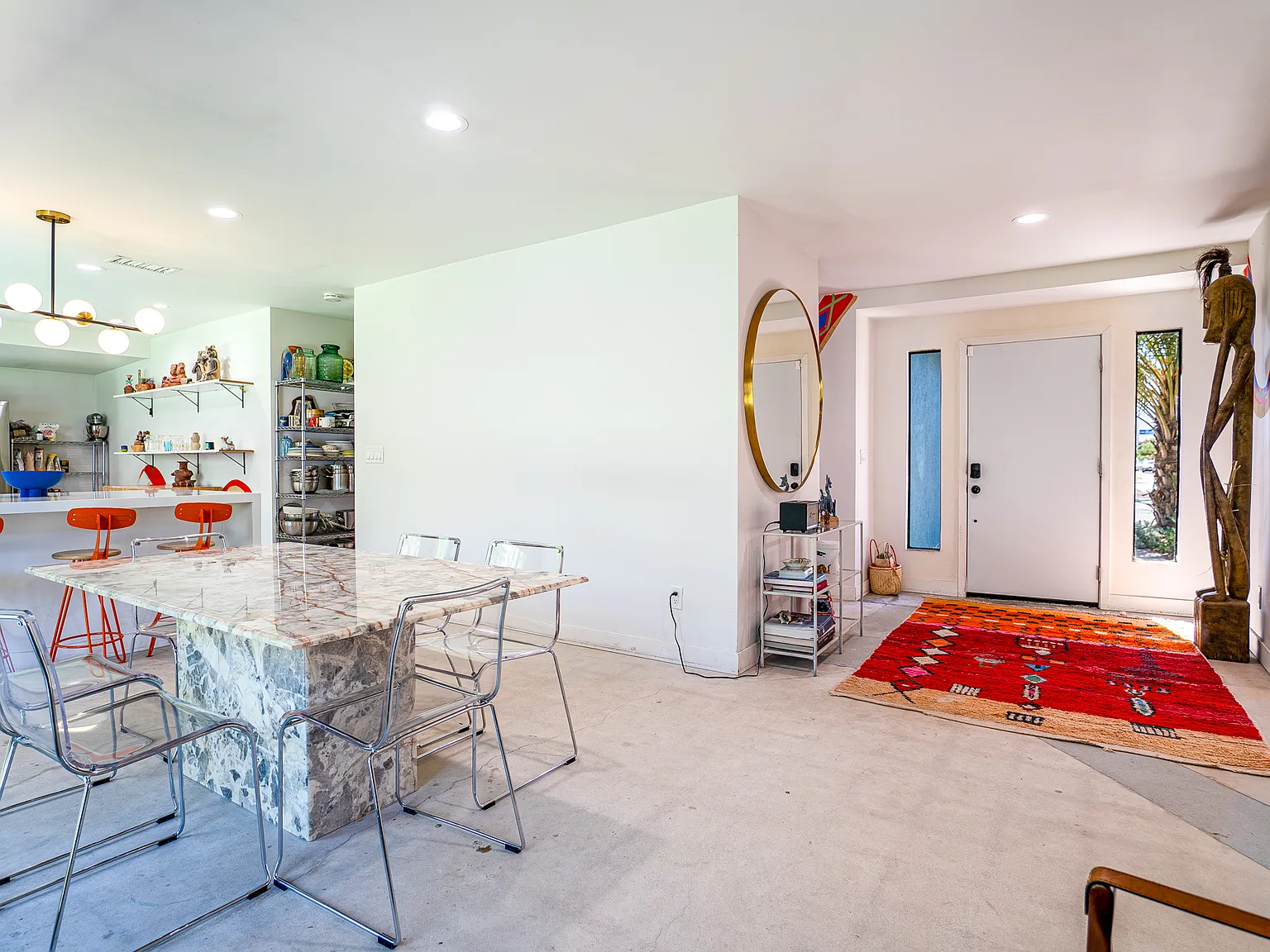 3 bed, 1157 sqft, $3,200 — Photo 2