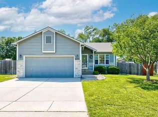 6531 N Tarrytown St, Wichita, KS 67219