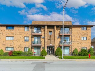 6348 Washington St APT 1D, Chicago Ridge, IL 60415
