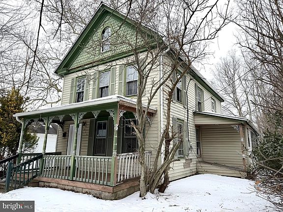 4th image of 315 Cool Spring Rd