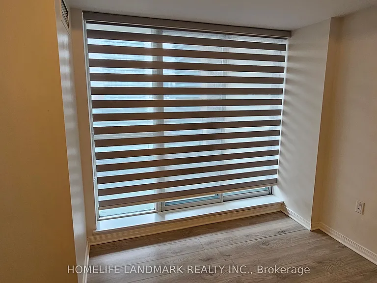 887 Bay St #1402 — Photo 14