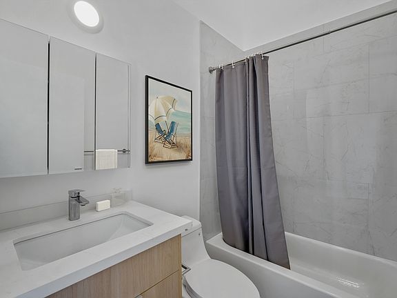 5th image of 3120 W Temple St APT 212