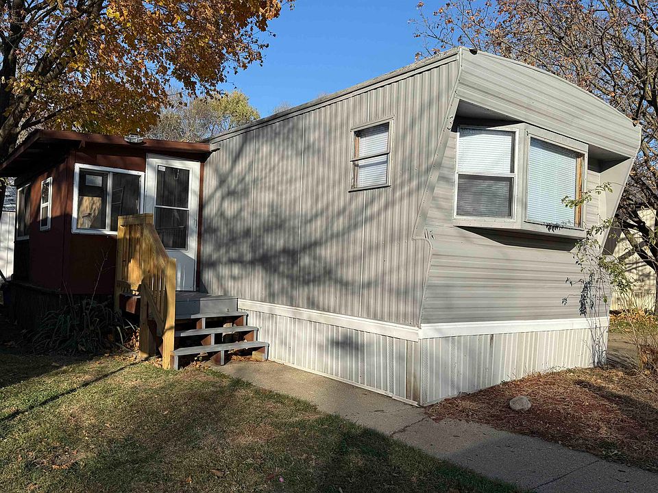 1st image of 303 Lorraine Dr