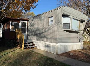 303 Lorraine Dr, Freeport, IL 61032