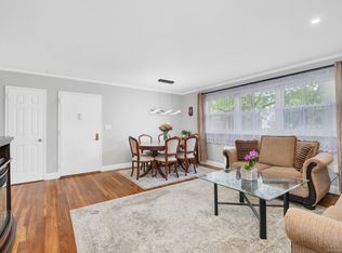 32 Courtland Ave APT 3, Stamford, CT 06902