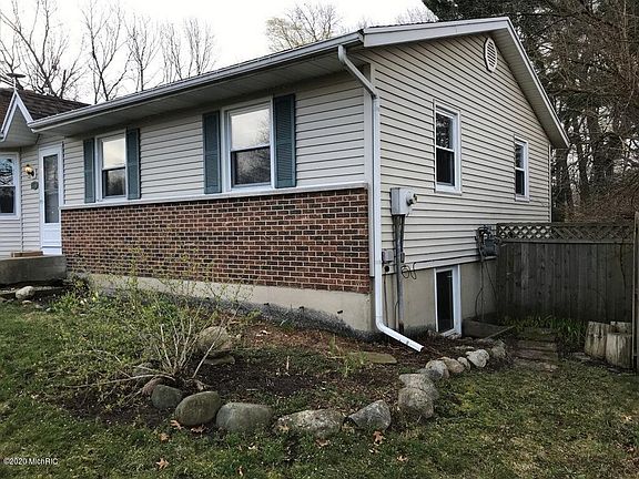 4th image of 2530 Chassell St SW
