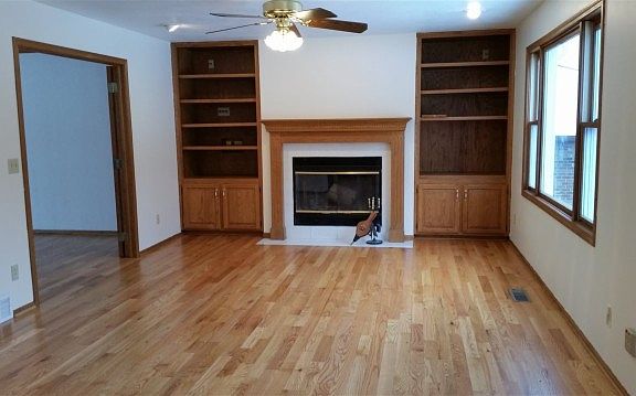 5th image of 6627 Laurel Cherry Dr