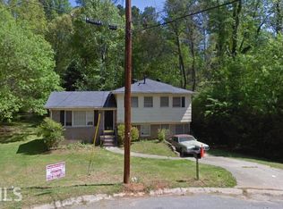 472 Canterbury Cir, Forest Park, GA 30297