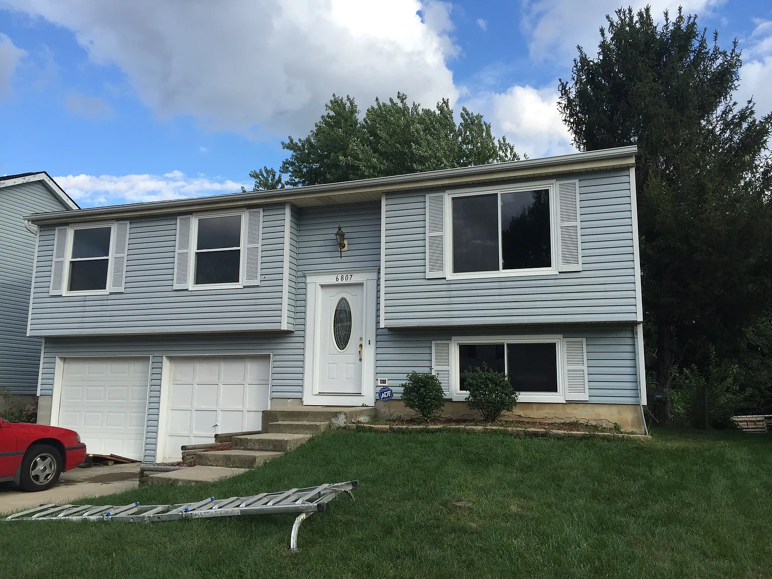 6807 Stockton Ln photo 1