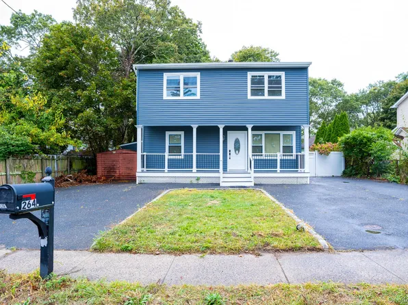 1264 Broadway Avenue, Holbrook, NY 11741