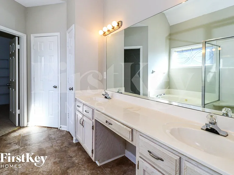 9297 Sarsen Dr — Photo 13