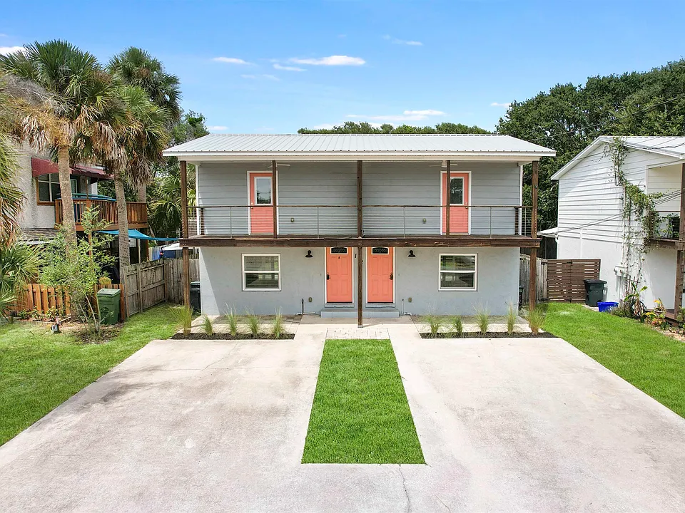 112 E St #B