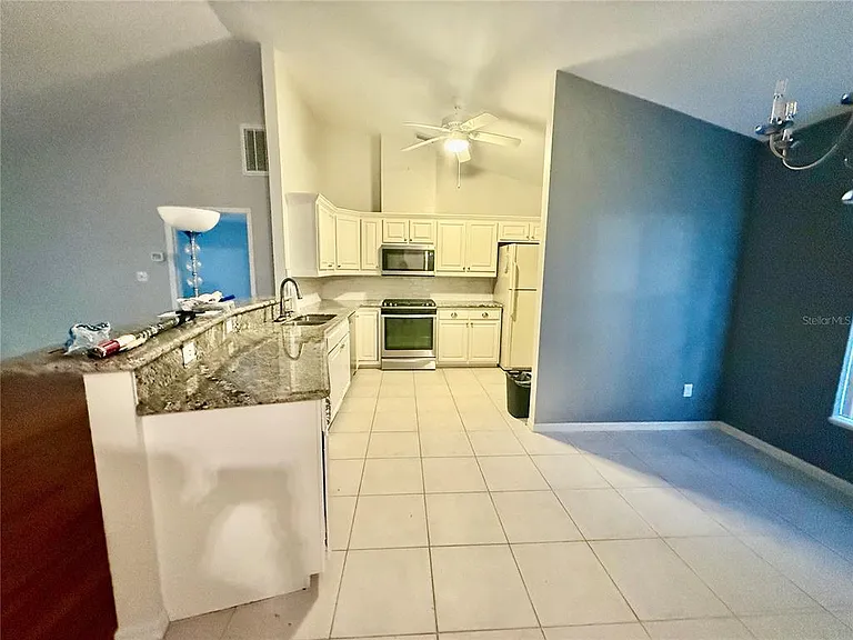 2161 SW 41st Ln — Photo 7
