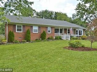 1207 Mosby Ct, Herndon, VA 20170