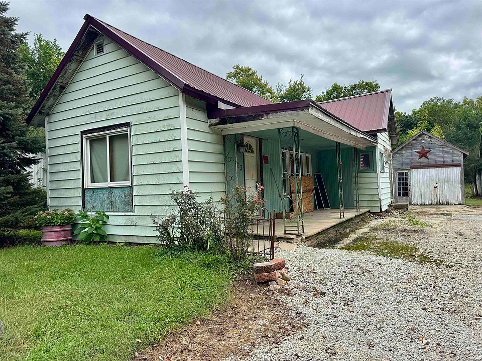 1st image of 403 S River Rd