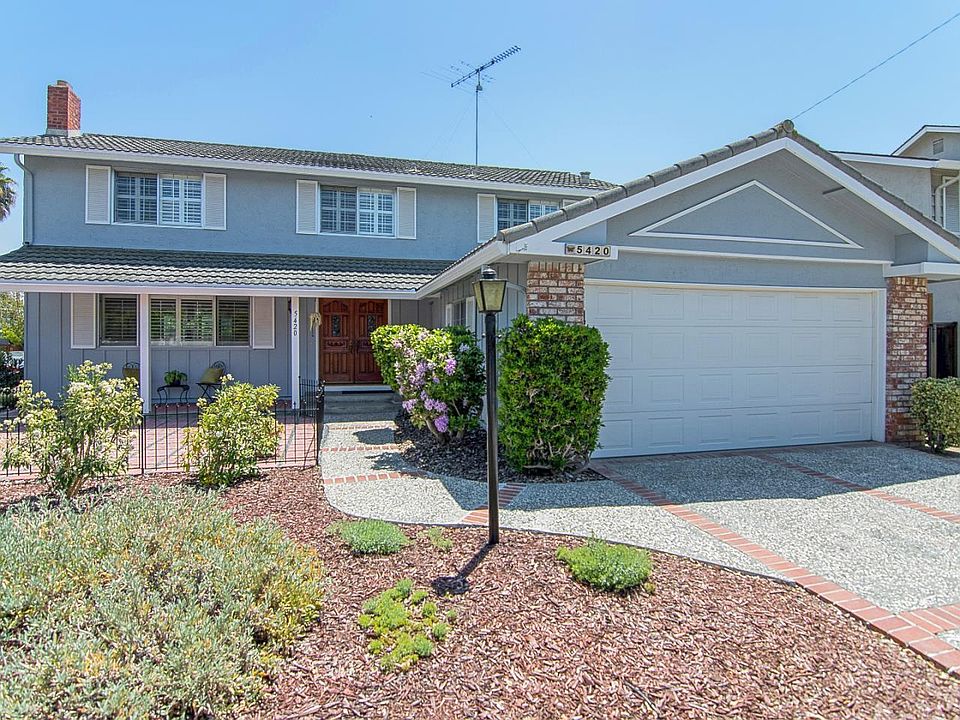2nd image of 5420 Blackoak Way
