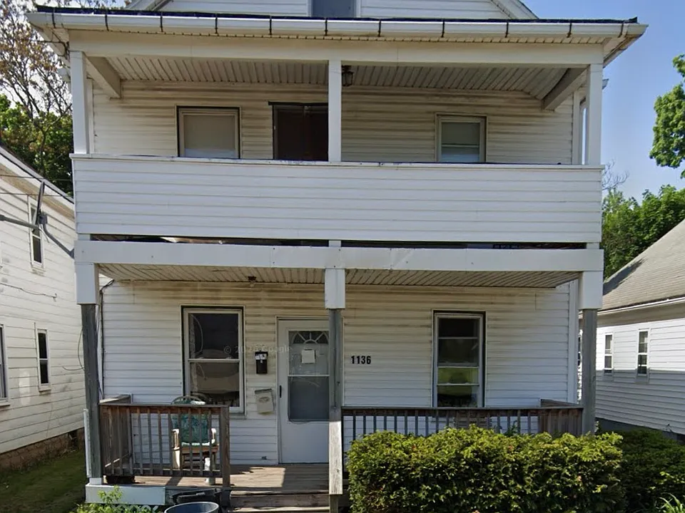 1136 Atkins St #2