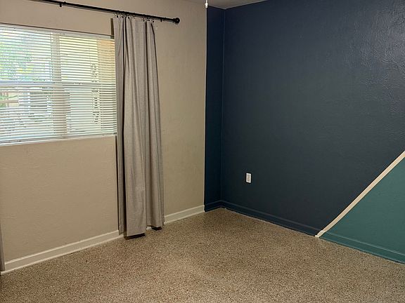 5th image of 2215 Depauw Ave #2215