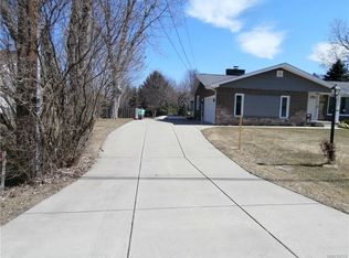 5371 Vista Ave, Williamsville, NY 14221