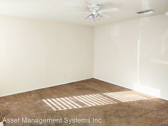 3rd image of 1143 Dallas Dr