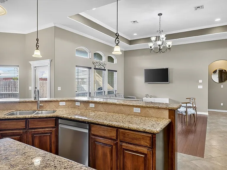 15134 S Barataria Dr — Photo 16