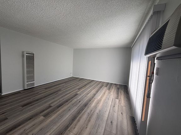 2nd image of 2914 Fairmount Ave APT 4