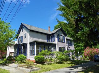 23 Carpenter St, Amesbury, MA 01913