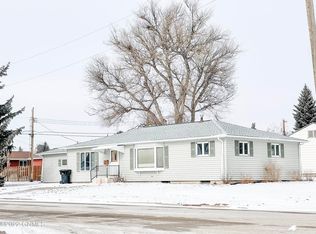 902 6th St W, Williston, ND 58801