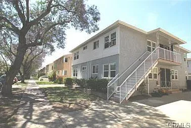 3705 S Victoria Ave — Photo 2
