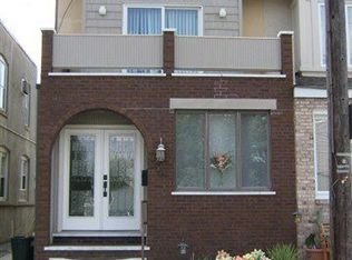 16 S Franklin Ave, Margate, NJ 08402