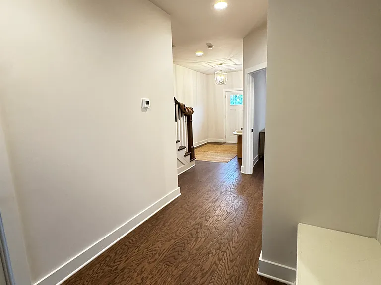 110 Wesser St — Photo 8