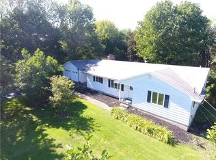 6215 E Townline Rd, Williamson, NY 14589