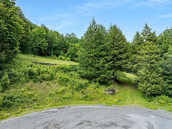 4th image of L28.2 Deer Lane