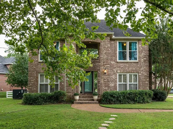 6612 N Creekwood Dr, Brentwood, TN 37027