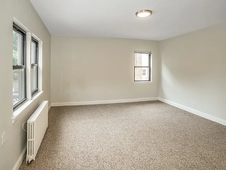 103 Lawson St #B — Photo 3