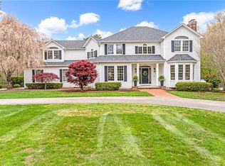 49 Miss Fry Dr, East Greenwich, RI 02818