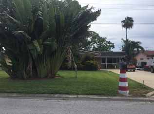 520 Lillian Dr, Madeira Beach, FL 33708