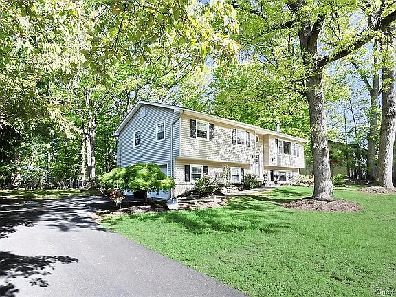 5th image of 3 Durham Ln #O