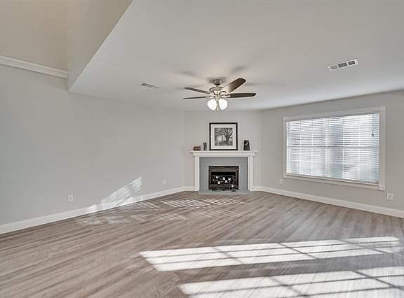 5th image of 4025 Southern Charm Ct