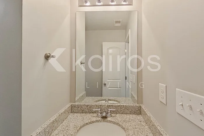 633 Canal St — Photo 32