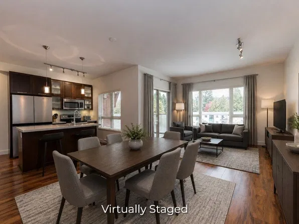 2138 Old Dollarton Rd #402, North Vancouver, BC V7H 1A7