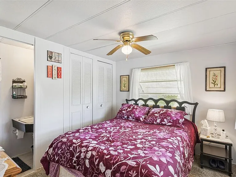77 Wildwood Ln — Photo 11