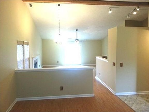 2nd image of 6403 Meadowpond Way