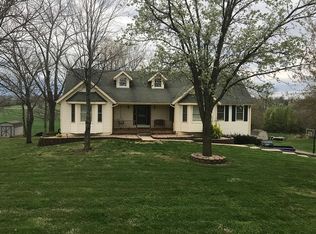 1431 S Fairwood Ave, Springfield, MO 65809