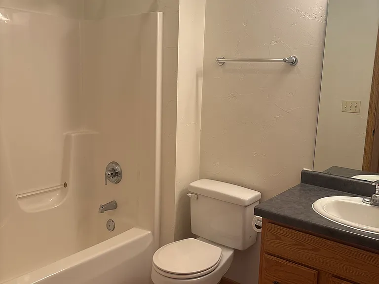 2309 S 22nd St — Photo 5