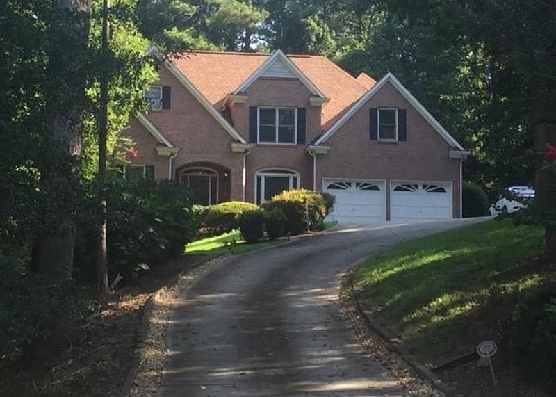 1st image of 1551 Fallen Leaf Dr SW