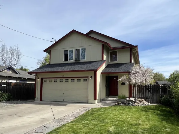 719 Newtown St, Medford, OR 97501
