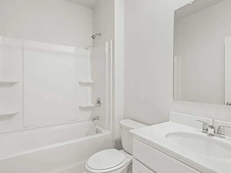 246 Thompson Ridge Ln — Photo 16